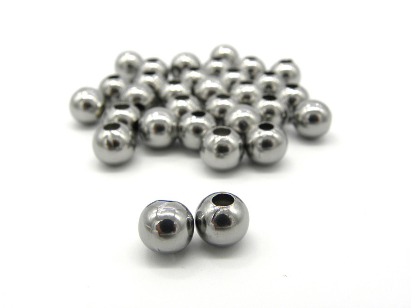8 mm Light Round Stainless Steel Beads with 3mm Hole - Silver Colour 8 mm Light Round Stainless Steel Beads with 3mm Hole - Silver Colour
